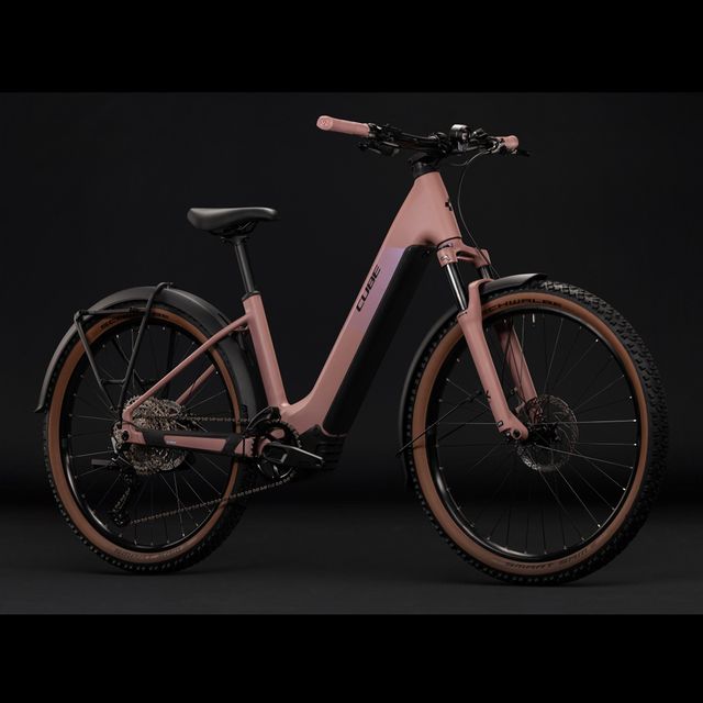 CUBE Reaction Hybrid Performance 720 FE Easy Entry 2027 sähköpyörä 